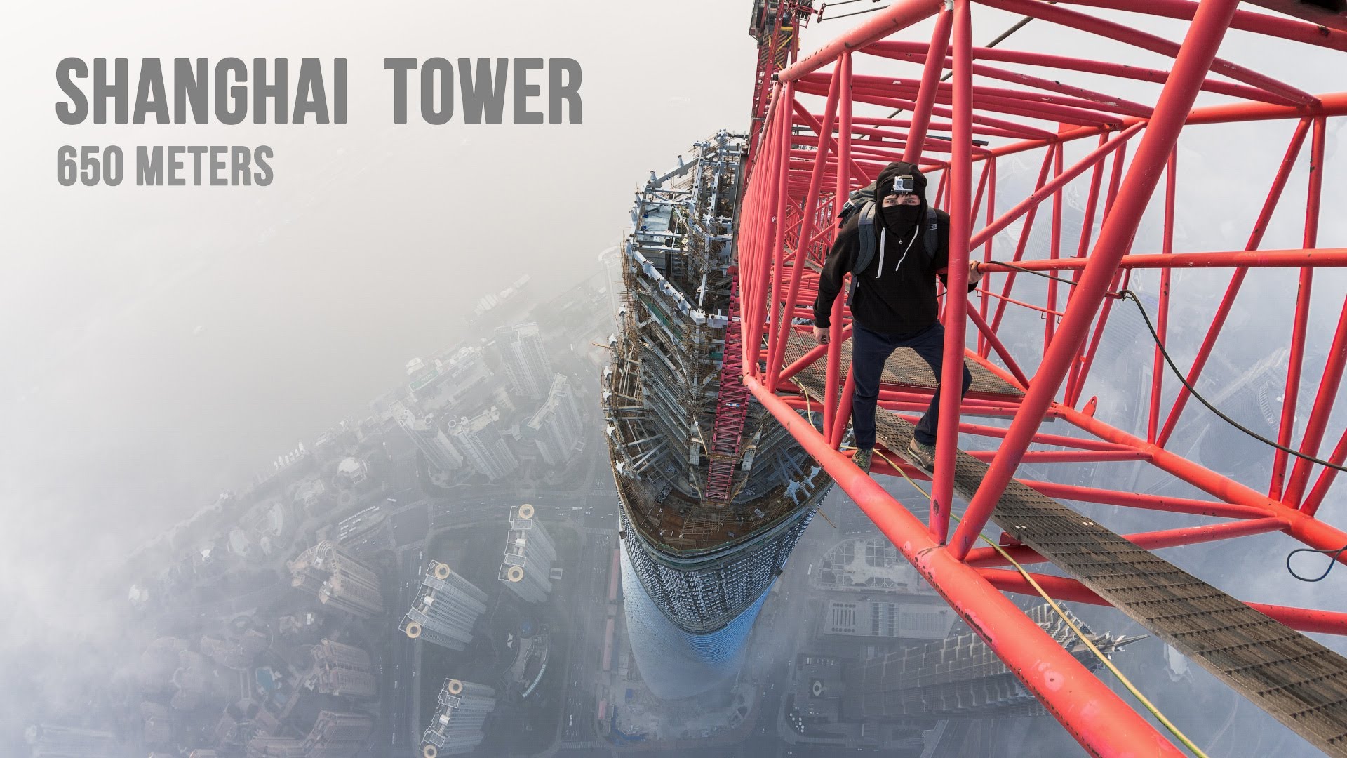 Jeżeli masz lęk wysokości to nawet tego nie oglądaj – Rosjanie na Shanghai Tower