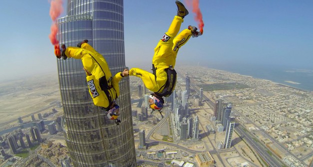 Skok z Burj Khalifa, czyli nowy rekord świata. Nagrany w jakości 4k.