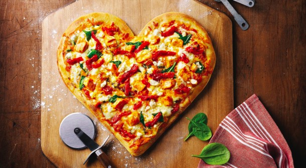 11 powodów, które sprawiają, że związek z pizzą to najlepszy związek jaki może Ci się trafić.