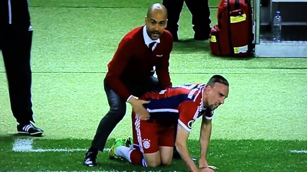 Co ten Pep Guardiola wyprawia z Riberym.