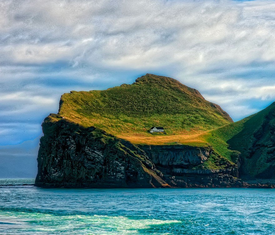 Na tej małej wyspie kryje się jeden z najbardziej zacisznych i tajemniczych domów na świecie.