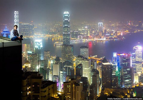 27 zdjęć z Hong Kongu, wykonanych na dachach.