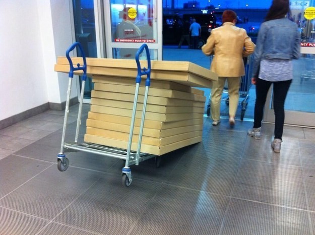 18 problemów, które zrozumieją tylko klienci IKEA.