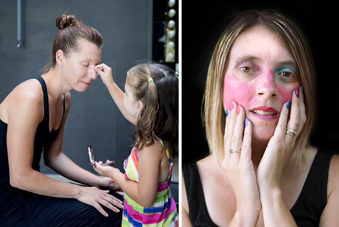 Małe dziewczynki robią makijaż swoim mamom.