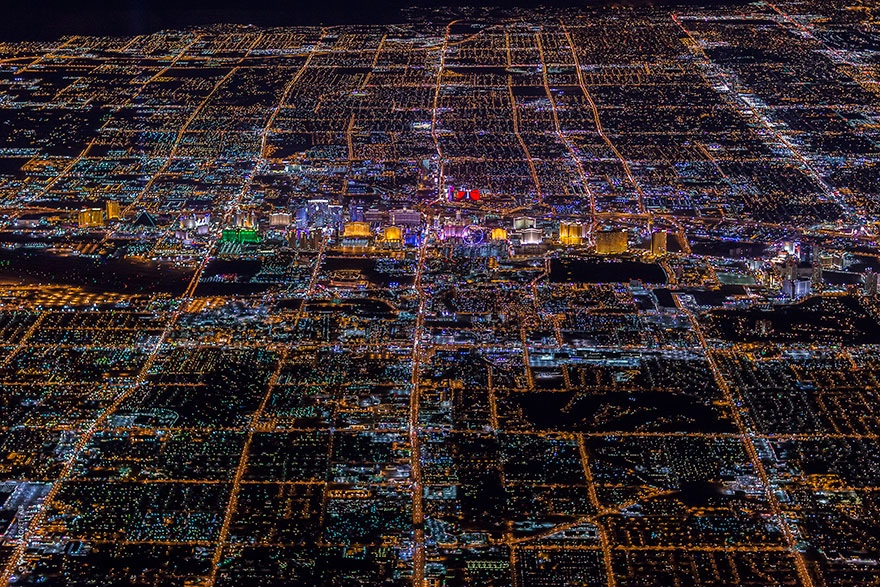 Tak wygląda Las Vegas z wysokości ponad 3200 m! Robi wrażenie, prawda?