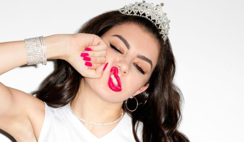 Co wiesz o Charli XCX ?