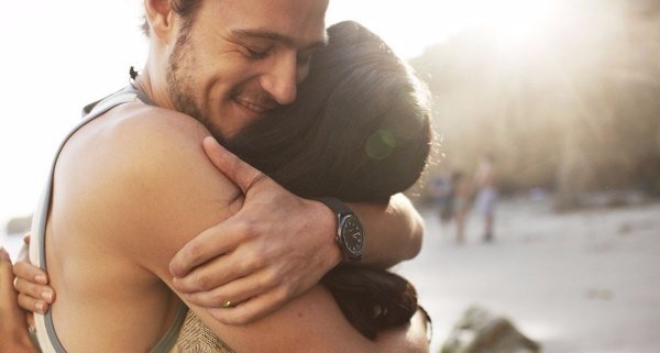 10 dowodów na to, że przytulanie pozytywnie wpływa na zdrowie.