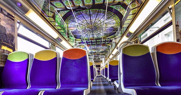 Francuski przewoźnik kolejowy obraca swoje pociągi w mobilne galerie sztuki.
