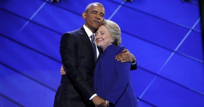 Obama i Clinton – to ujęcie wywołało lawinę kreatywności wśród użytkowników Photoshopa!