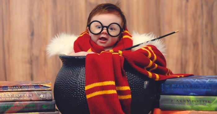 Miłośniczka Harry’ego Pottera przebrała swoje 3-miesięczne dziecko za młodego czarodzieja.