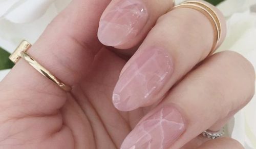 Kwarcowe paznokcie oczarowały użytkowniczki Instagrama – oto jak prezentują się na zdjęciach!