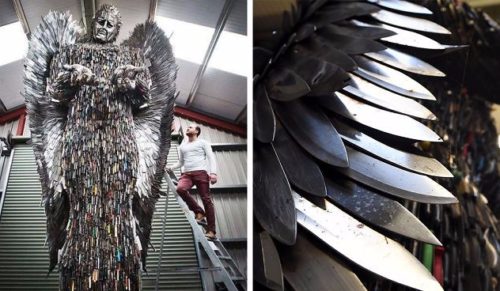 Brytyjski rzeźbiarz spędził 2 lata, budując anioła ze 100 tysięcy noży. Każdy z nich ma swoją historię.