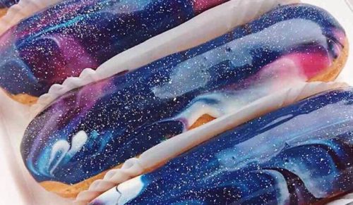 Ukraiński sklep cukierniczy serwuje galaktyczne eklerki. Wyglądają zbyt dobrze, by ich skosztować!