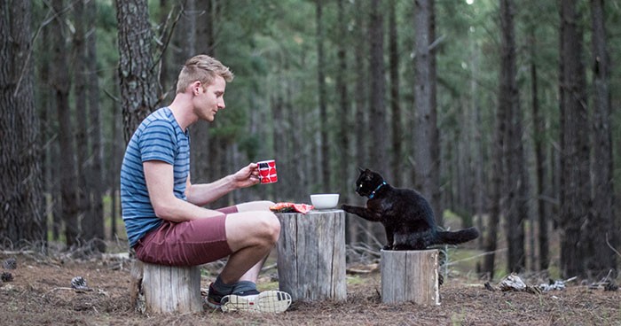 Mężczyzna spędził 3 lata podróżując ze swoim kotem w Campervanie!