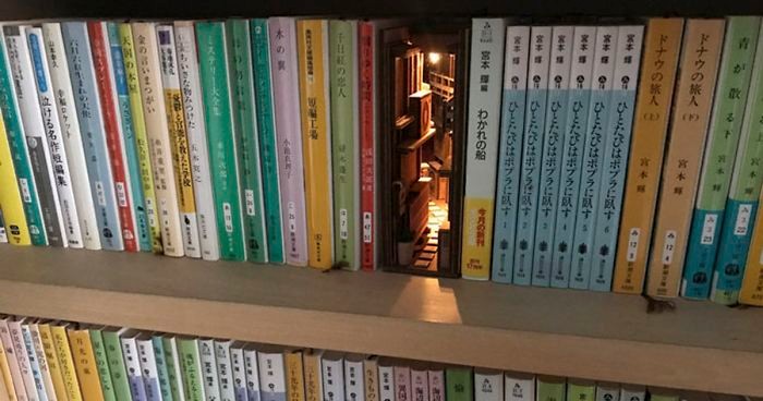 Kreatywne podpórki do książek autorstwa japońskiego artysty są przepiękne i warte docenienia!