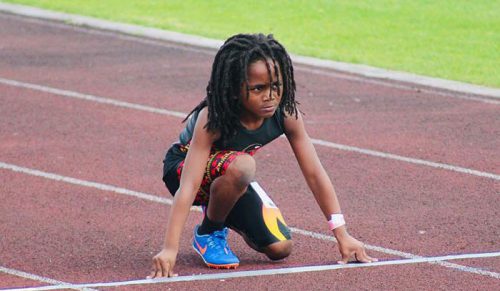 7-letni chłopiec biega tak szybko, że ludzie nazywają go najszybszym dzieckiem na świecie!
