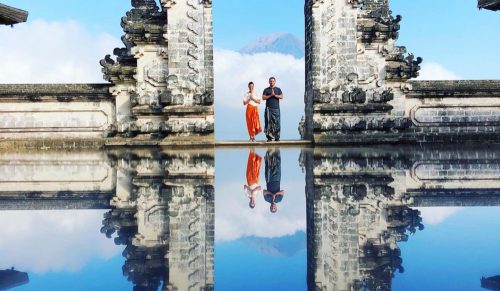 Turyści są rozczarowani po odkryciu, że świątynia na Bali jest sfałszowana na Instagramie!