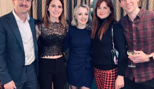 Emma Watson udostępniła zdjęcie ekipy „Harry’ego Pottera”, które jest idealnym prezentem świątecznym!
