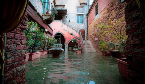Fotografka spędziła cały dzień w zalanej Wenecji, rejestrując jak wygląda miasto!
