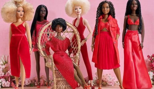 Firma Mattel wypuściła 10 nowych lalek Barbie, aby dziewczyny z ciemnym kolorem skóry były bardziej reprezentowane.