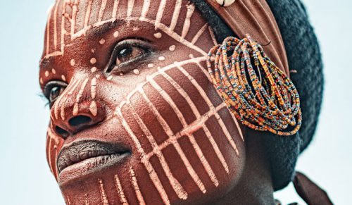 Fotograf przedstawił wyjątkowe plemię kenijskie, aby pokazać ich rodzime piękno!