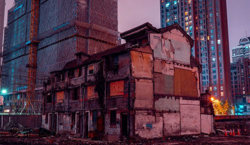 Ten fotograf uchwycił historyczne ulice Szanghaju, zanim będzie za późno!