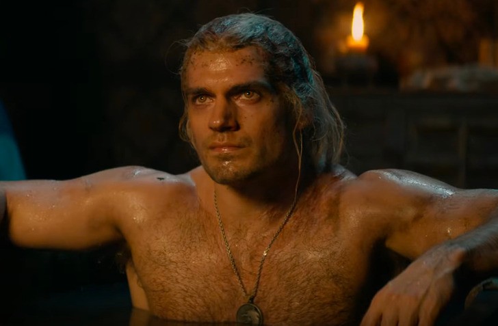 Henry Cavill zdradza, dlaczego nie lubi kręcić scen intymnych!