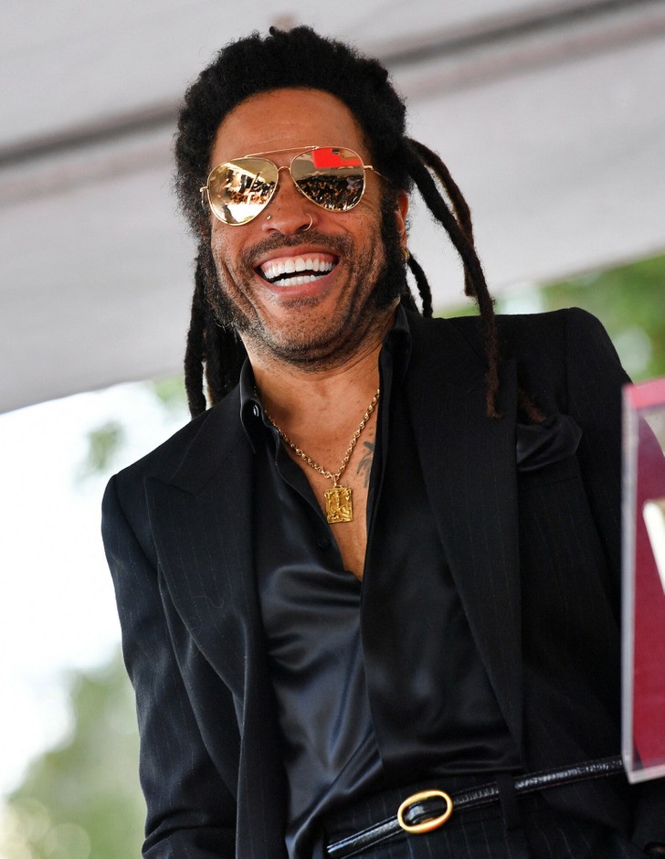 Lenny Kravitz dzieli się zdjęciem bez koszulki i podbija internet!