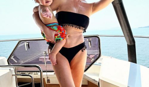 Chrissy Teigen udostępnia nieedytowane zdjęcia w bikini, wywołując debatę na temat ciał mam!