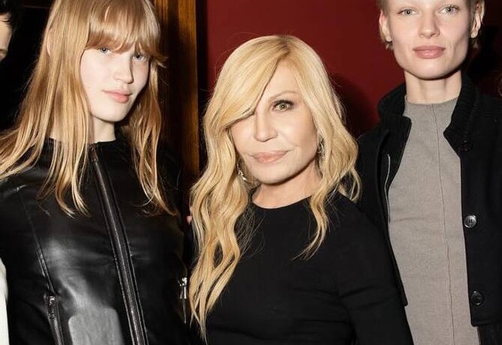 Drastyczna przemiana Donatelli Versace wprawia fanów w osłupienie!