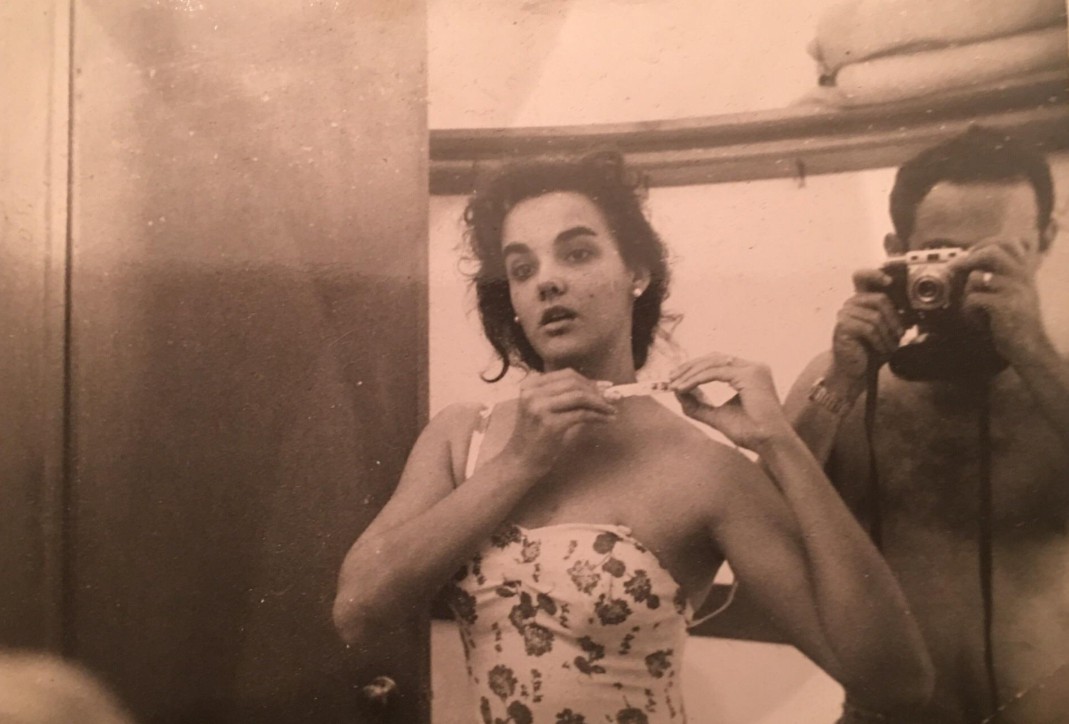 18 starych zdjęć rodzinnych, które uchwyciły coś naprawdę magicznego!