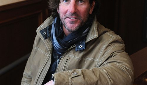 Autor hitu „Jesus, Take the Wheel” zmarł w tragicznym wypadku samolotu