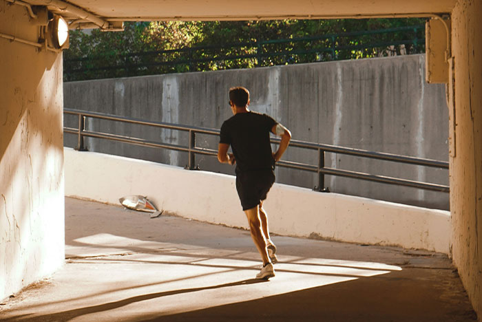 26 nawyków, które nie poprawiają zdrowia – choć wiele osób w to wierzy