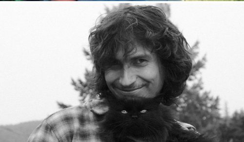 Nie płaczemy, to ty płaczesz: 48 osób dzieli się uroczymi zdjęciami swoich zwierzaków – wtedy i teraz