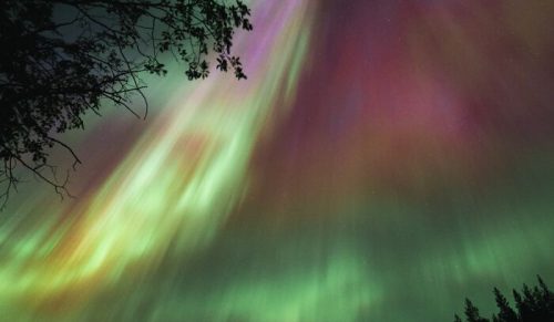 Najlepsze miejsca i pory na zobaczenie zorzy polarnej z mojego doświadczenia