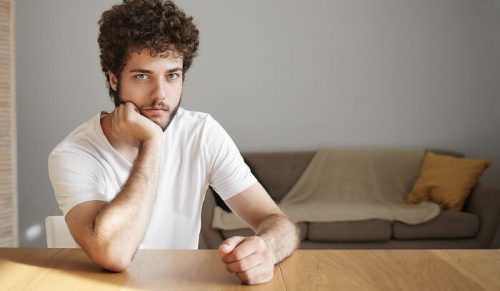 „To są moi prawdziwi rodzice”: 36 dorosłych o tym, jak czują się z bycia adoptowanymi