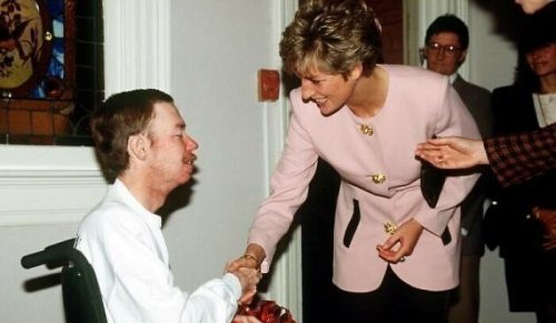 24 rzadkie i poruszające zdjęcia z przeszłości