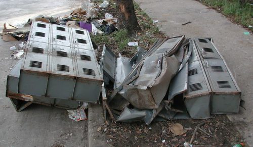 Byli uczniowie dzielą się 31 dziwnymi zdarzeniami ze swoich szkół