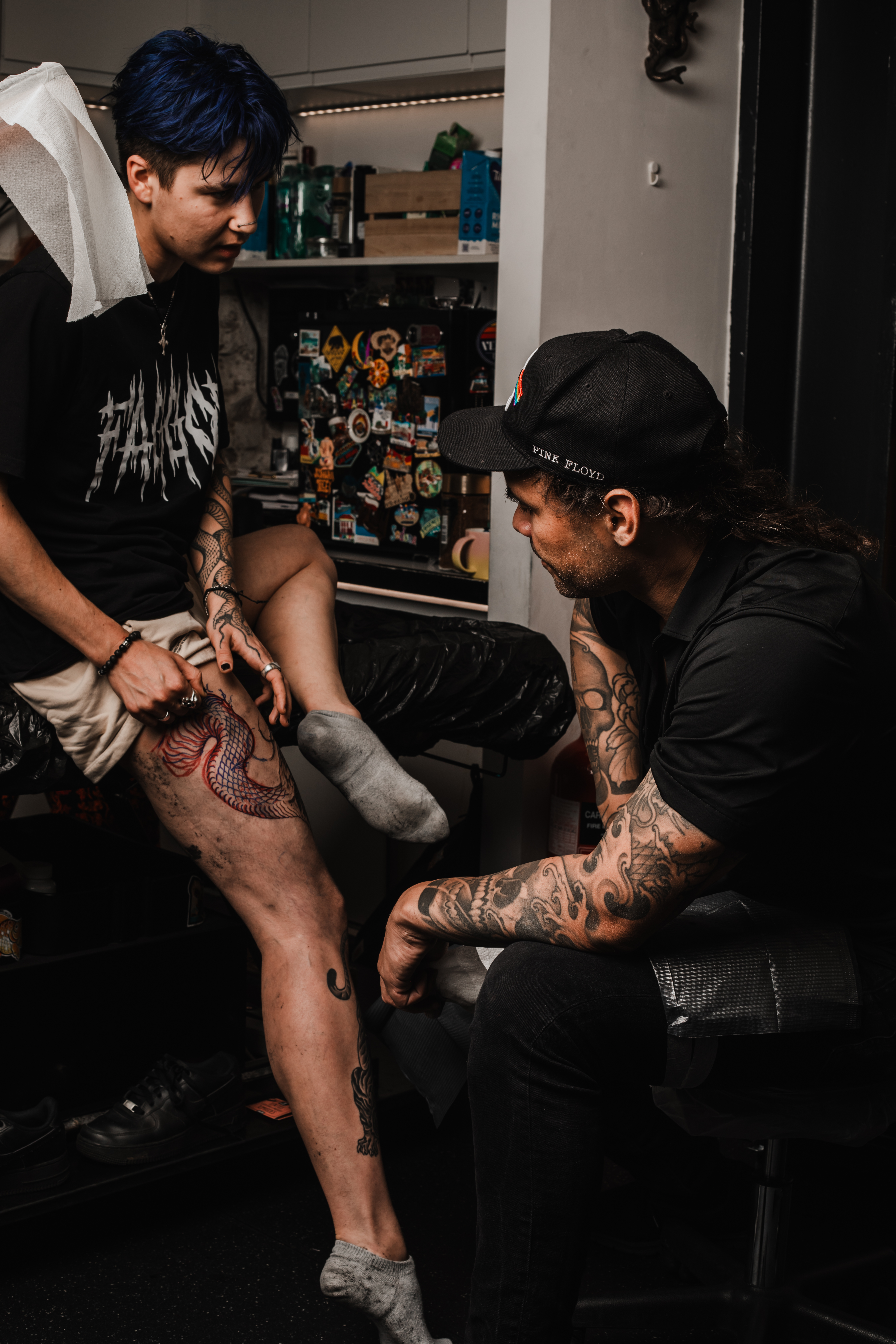 Jeśli boisz się bólu przy tatuażu – szczery i realistyczny przewodnik po bólu