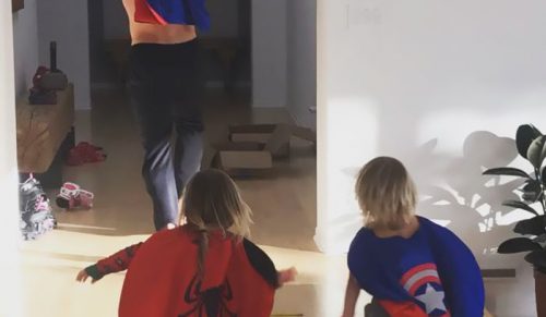 27 razy, gdy Chris Hemsworth był najlepszym tatą na świecie