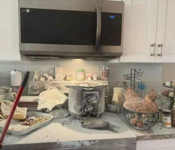 Super Thankful For Smoke Detectors Tonight. My Best Guess Is That The Instant Pot Was Bumped And Somehow Turned The Front Burner On