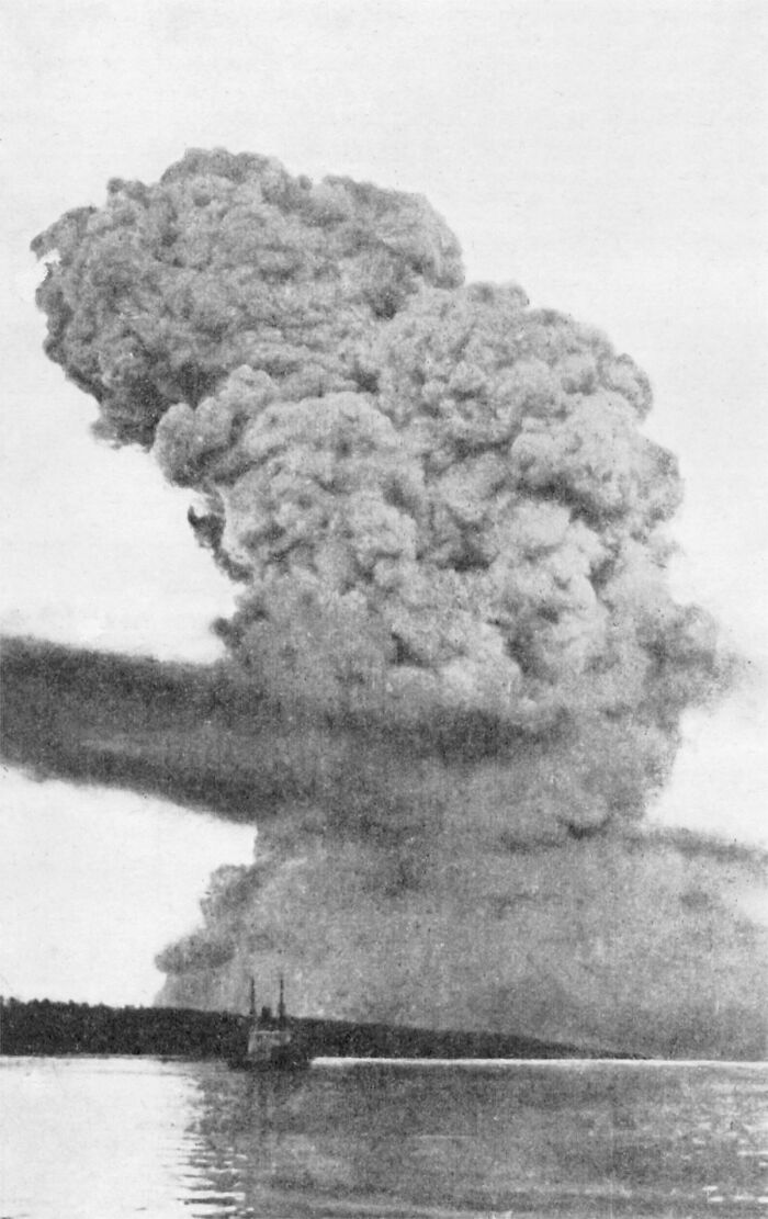 People Are Sharing 31 'Dark Events' From History You May Not Have Known About