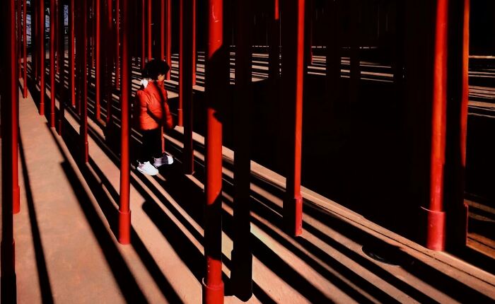 Between The Red Poles
