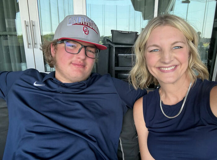 62 People Who Know They Look MAGA And Find The Whole Thing Pretty Funny