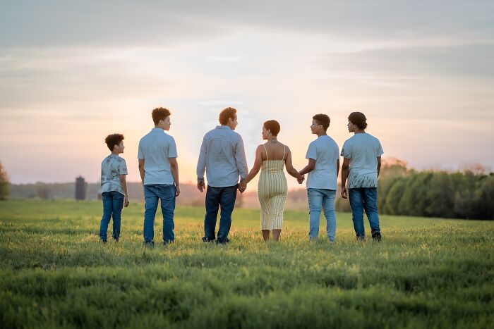 38 Surprising Family Secrets People Did Not Expect To Learn
