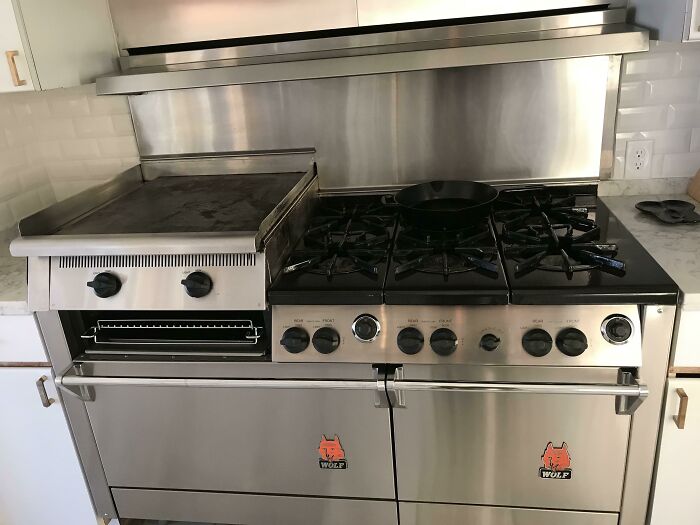 My 30 Year Old Kitchen Stove That Is Still Used Daily
