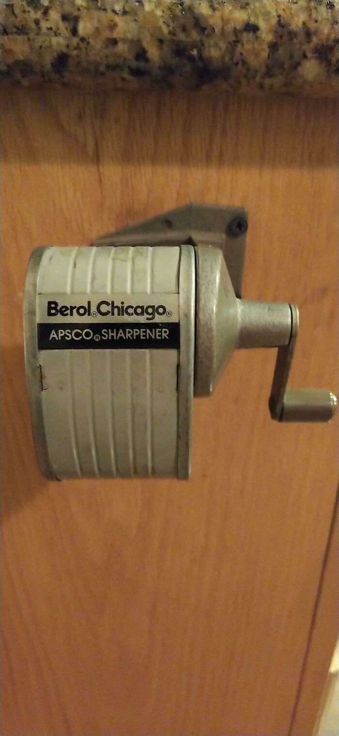 The Best Pencil Sharpener. Berol Chicago - Apsco
