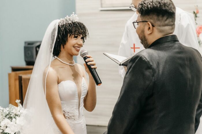 Unforgettable Wedding Moments That People Still Can’t Believe Actually Happened