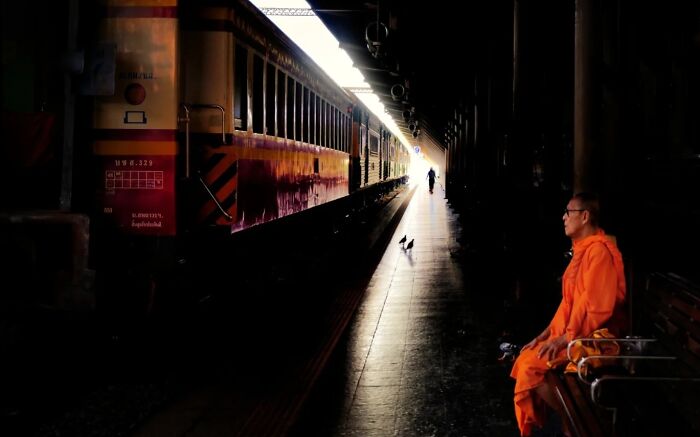 Kumoro's Favorite Photos: Waiting To Board 1