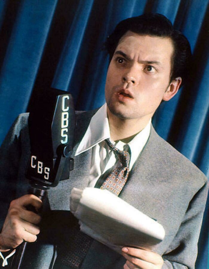 A 23 Year Old Orson Welles In A Color Cbs Publicity Photo In New York, 1938